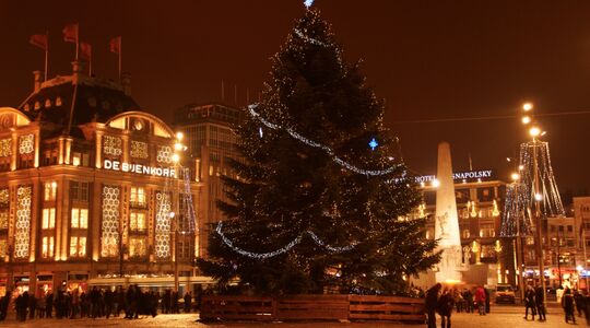 Illustratie voor: Deze gigantische kerstmarkt komt weer naar Amsterdam