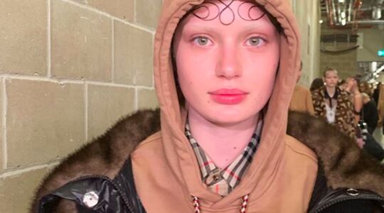 Illustratie voor: Ophef bij Burberry: is Riccardo Tisci te ver gegaan?