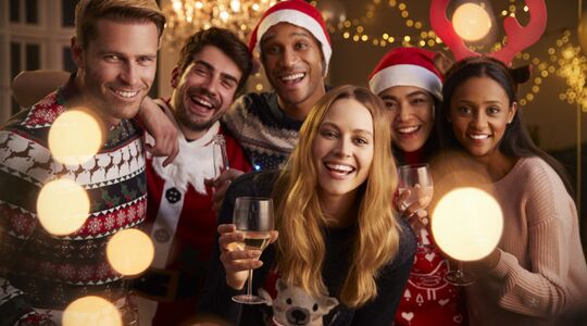 Illustratie voor: Dit zijn de heerlijkste fouten kersttruien van 2019
