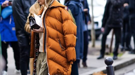 Illustratie voor: Als een warme knuffel om je heen: puffer jackets