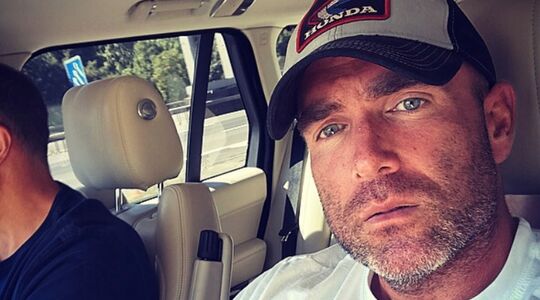 Illustratie voor: Say hello: dit is de knappe bodyguard van Bella Hadid