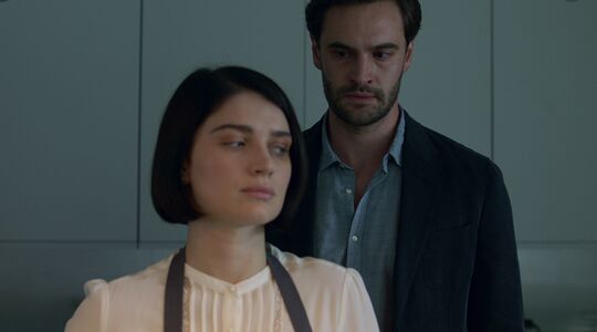 Illustratie voor: Deze nieuwe Netflix-hit ‘Behind Her Eyes’ staat nu al dagen op nummer één