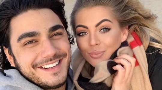 Illustratie voor: De Bachelorettes’ Jethro en vriendin verwachten eerste kindje