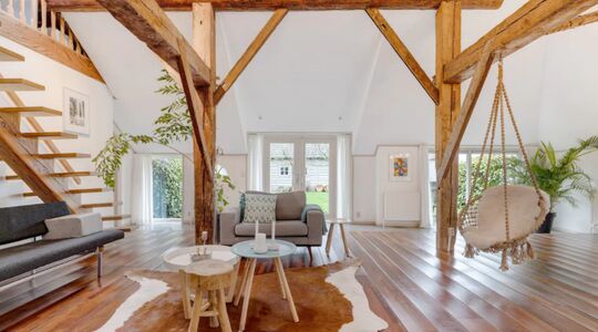 Illustratie voor: Vakantie in eigen land: dit zijn de 5 leukste Airbnb’s in Drenthe