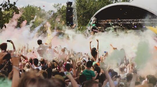 Illustratie voor: Eindelijk weer dansen: deze grote Europese festivals gaan door in 2021