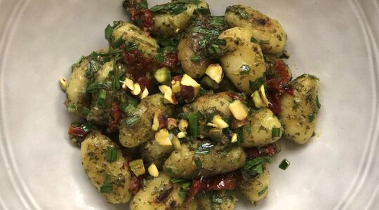 Illustratie voor: Recept voor één persoon: gekruide gnocchi met ansjovis
