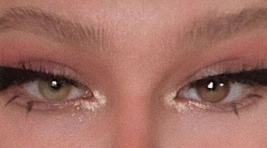 Illustratie voor: Nieuwe trend: de eyeliner tattoo