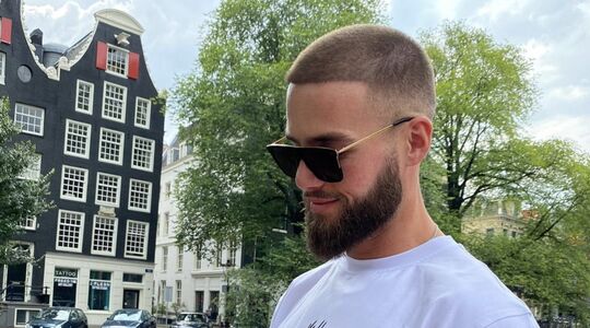 Illustratie voor: Donny Roelvink gespot met oud Love Island-deelneemster