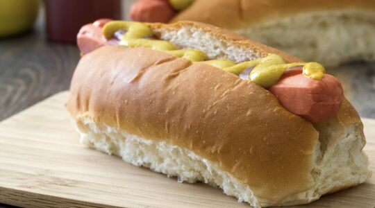 Illustratie voor: Slecht nieuws: elk broodje knakworst kost je 35 minuten van je leven
