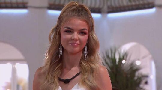 Amandine Jules Love Island