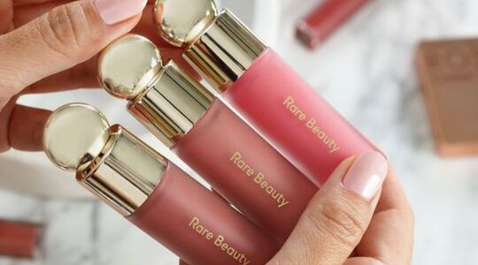 Liquid make-up aanbrengen