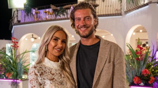 Love Island Jotti Cas uit elkaar