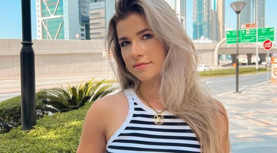 Jade anna