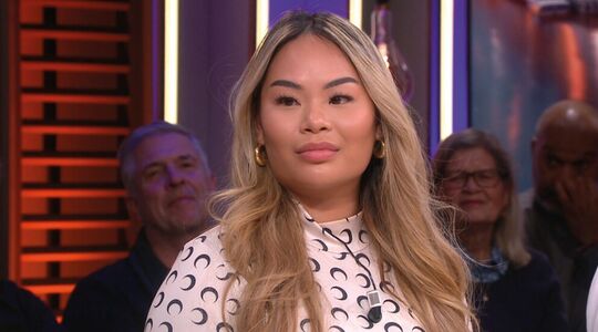 Lena nieuwe vriend Echte Meisjes in de Jungle
