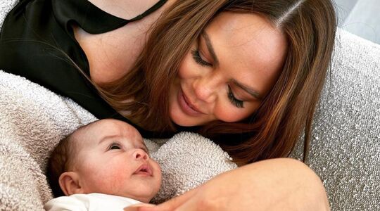 Chrissy Teigen lichaam na zwangerschap