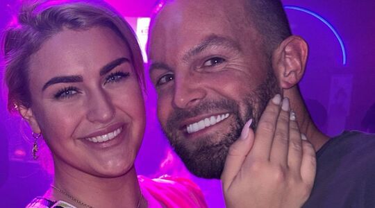 Jill Goede trouwen ten huwelijk gevraagd Leroy Big Brother Echte Meisjes in de Jungle