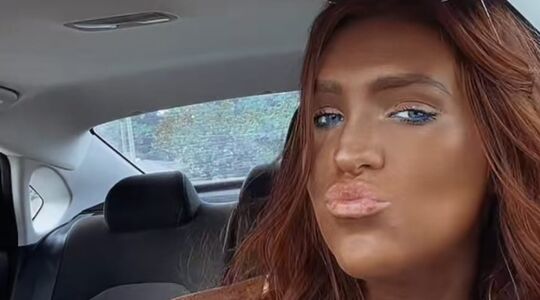 Savannah Grace zelfbruiner verslaafd