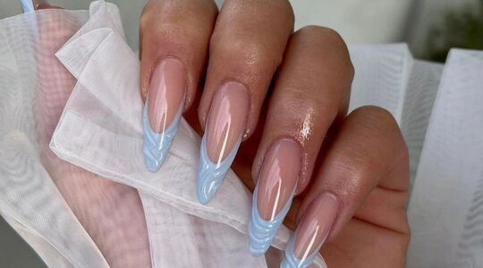 dip powder nails