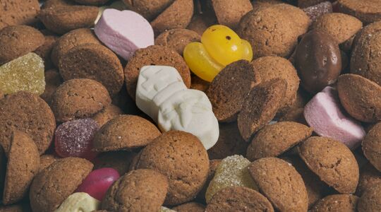 pepernoten sinterklaas chocoladeletters
