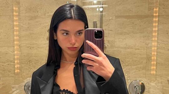 dua lipa rood haar trend