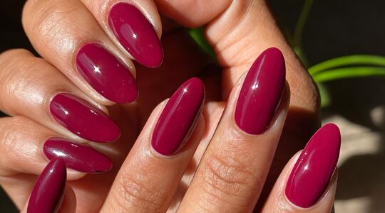 mocha red nageltrend