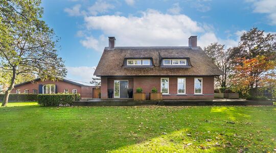 voor-de-liefhebbers-van-paarden-dit-funda-huis-is-je-droom