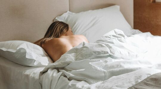 slapen zonder kleding naakt voordelen