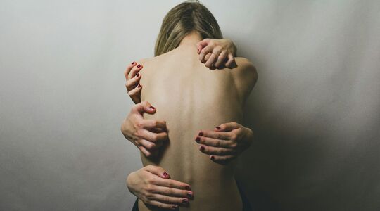 geweld tegen vrouwen jonge mannen tolerant