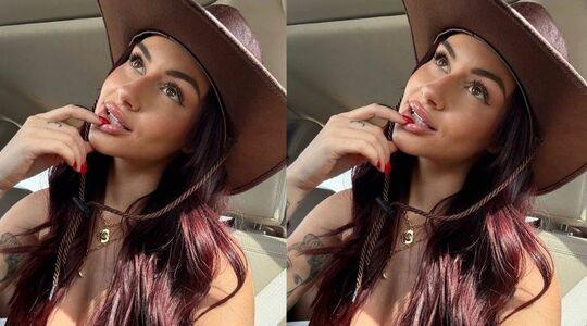 Rood haar op coachella