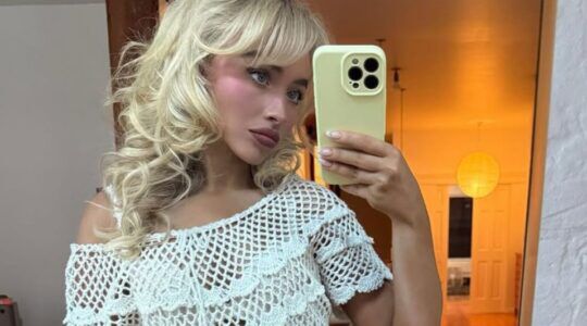Sabrina Carpenter's work-out routine