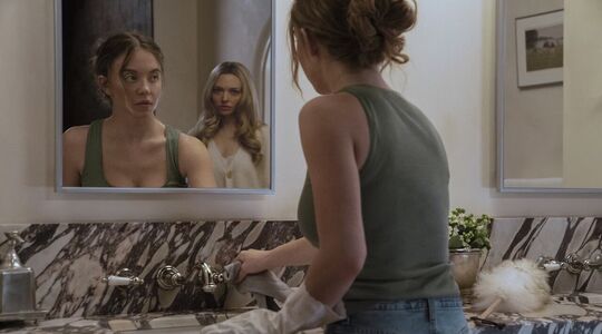 Sydney Sweeney en Amanda Seyfriend in The Housemaid