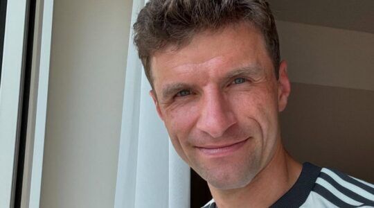 Thomas Muller zonder baard.
