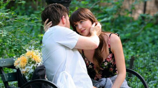 Dakota Johnson en Chris Evans in Materialists