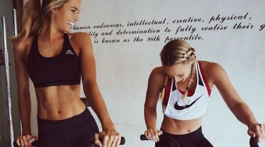 sporten met vriendinnen is beter femfem
