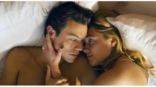 Harry Styles tuft op co-star