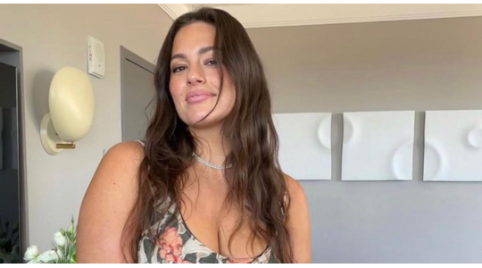 Ashley Graham Twitter fat positivity