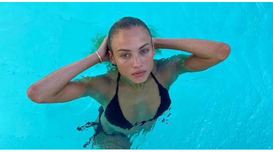 Rose Bertram vriend