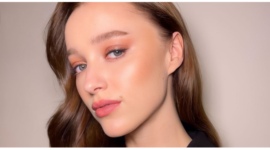 Phoebe Dynevor skincare