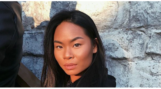 Lena Echte Meisjes in de Jungle lipfillers eruit