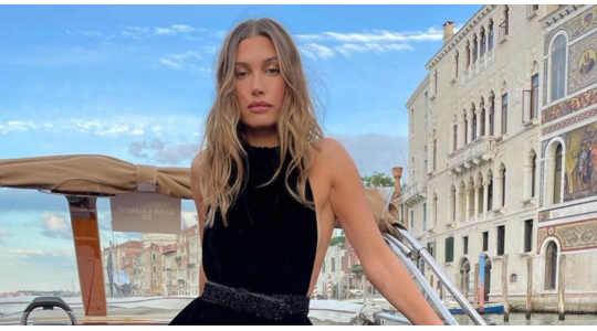 Hailey Bieber haren kort haartrend 2023