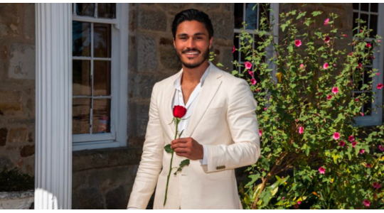 same de bachelorette