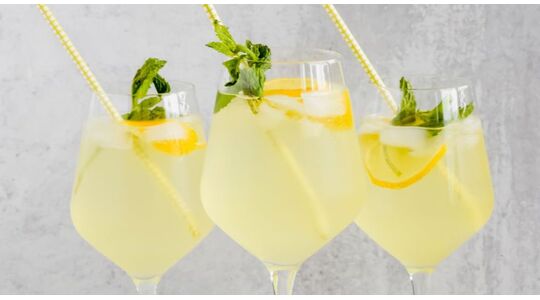 Limoncello prosecco