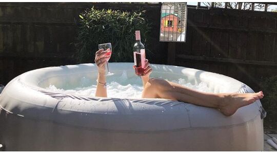 opblaasbare jacuzzi