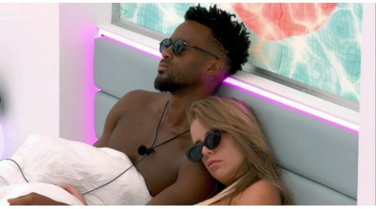 Love Island zonnebril reden vroege opnames