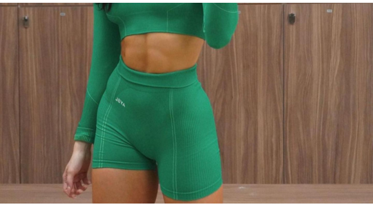 bikershort liplezen