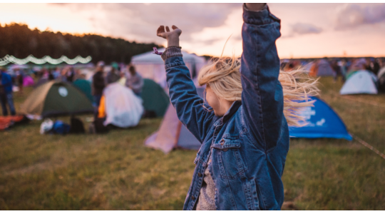 kamperen festival decathlon