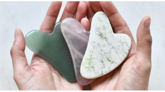 gua sha beauty tool skincare huid
