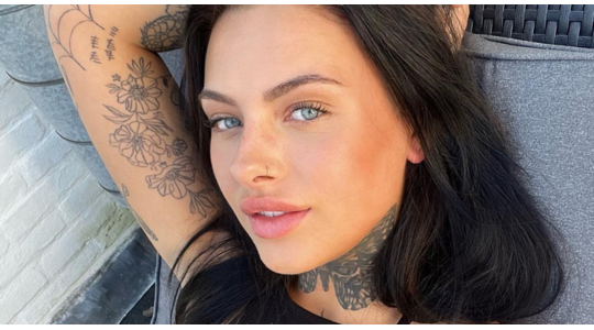 danique tattoo gezicht