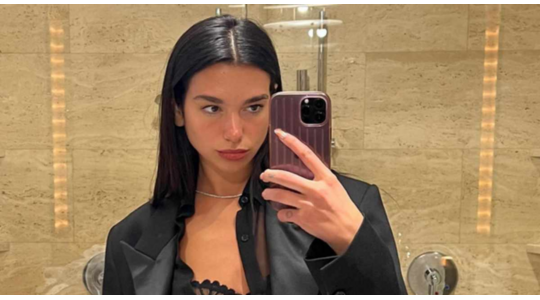 dua lipa rood haar trend