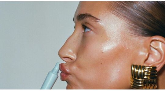 hailey-bieber-lippenbalsem
